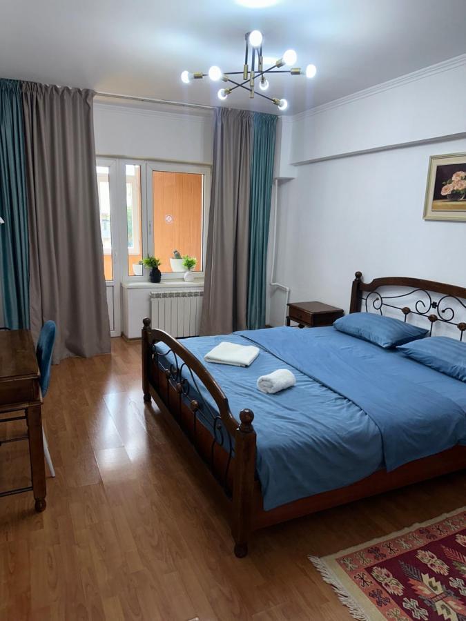 Apart 13 Almaty Bagian luar foto