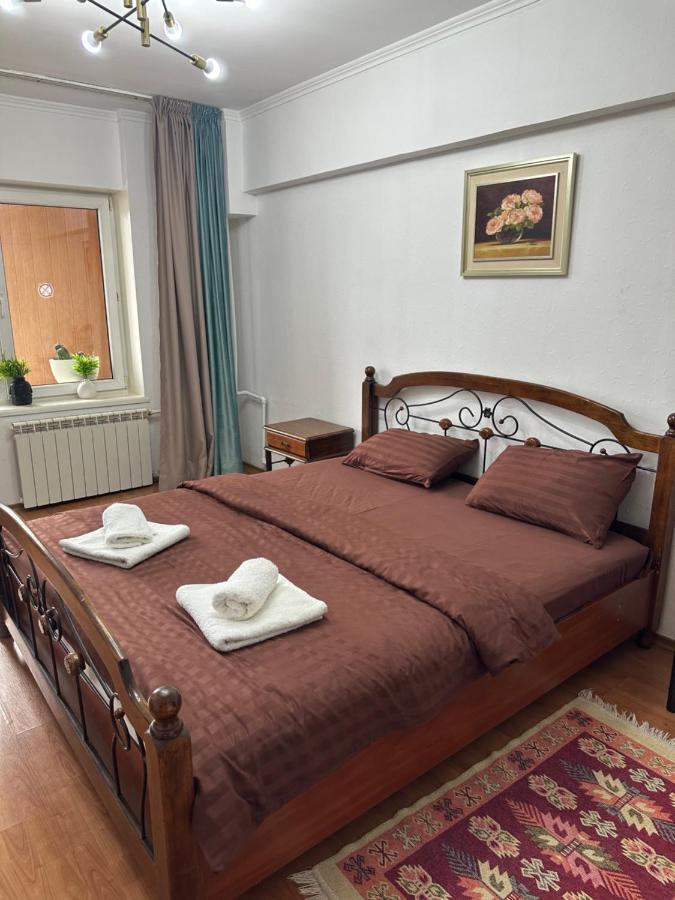 Apart 13 Almaty Bagian luar foto