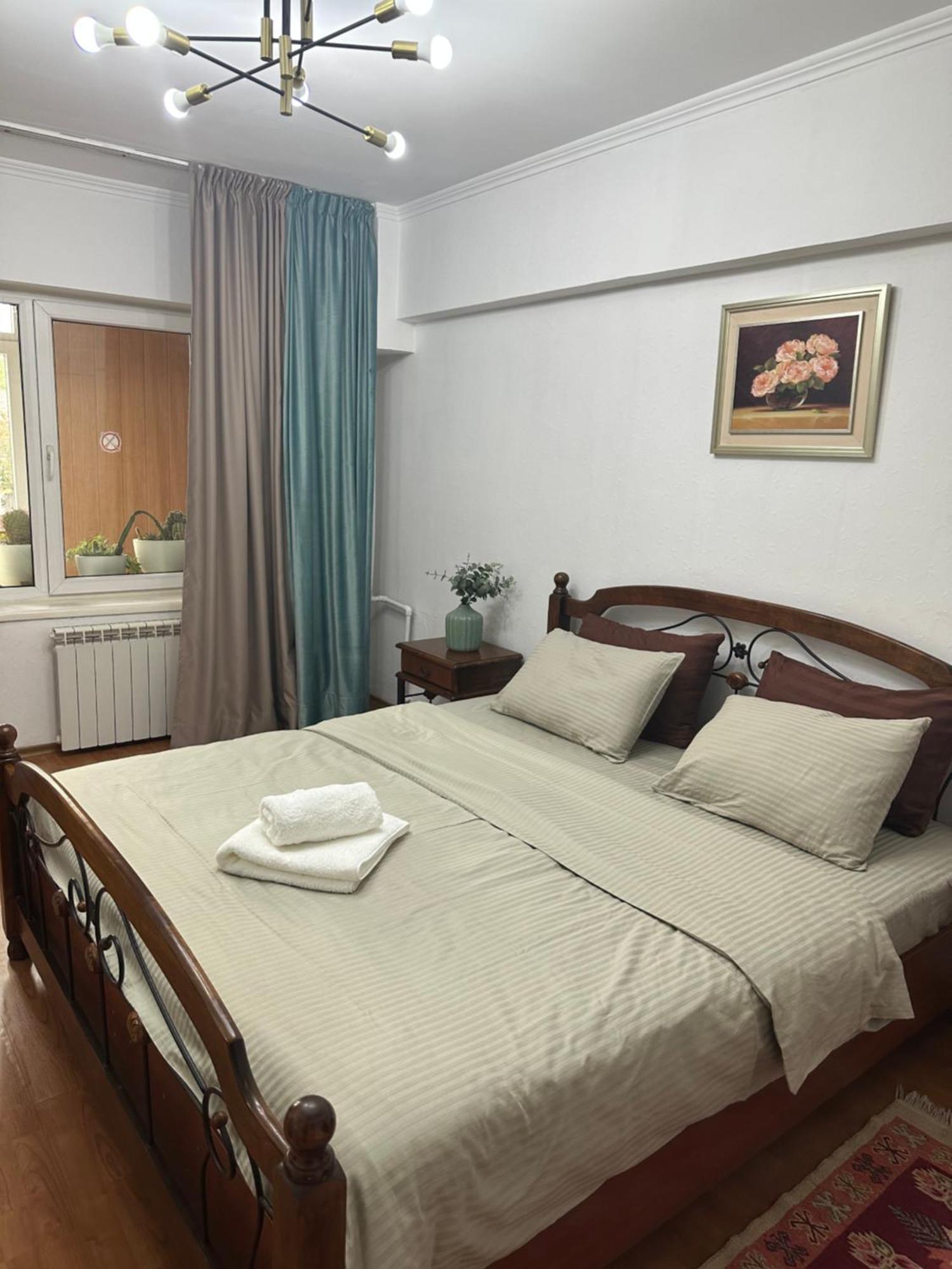 Apart 13 Almaty Bagian luar foto